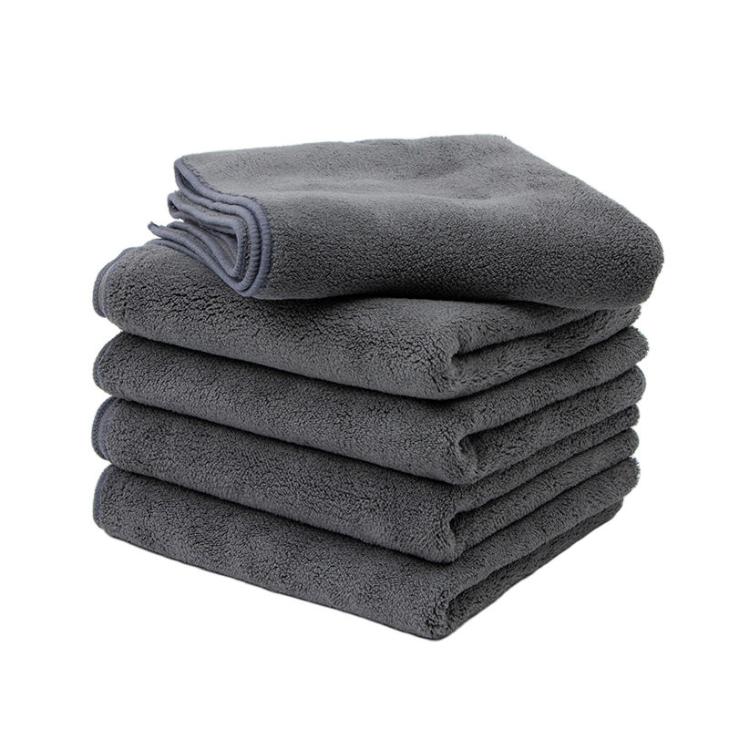 Carbon-fiber-microfiber-towel
