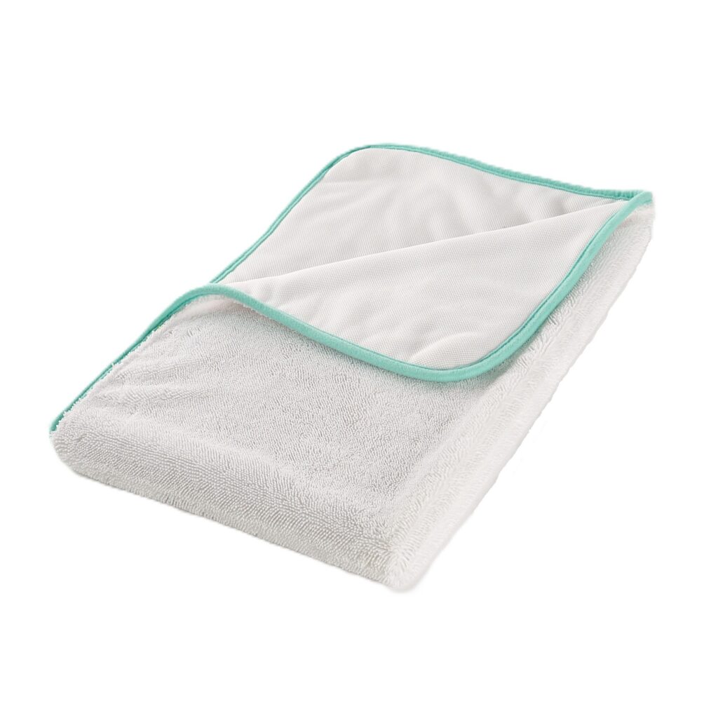 White Microfiber Twisted Towel