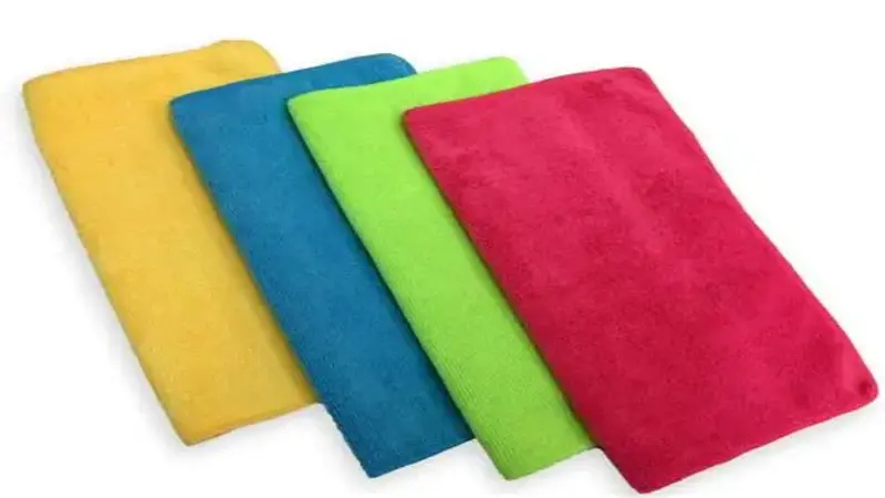 Color coded cleaning using different colored cloth