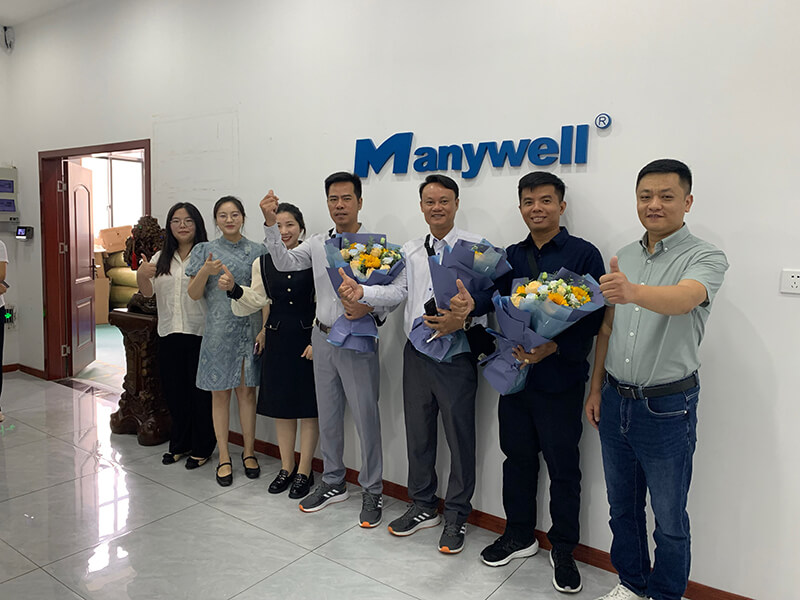 Customer-interaction-with-Manywell-members