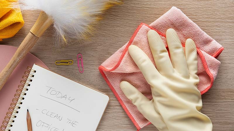 Pink Microfiber cloth with overlocked edges